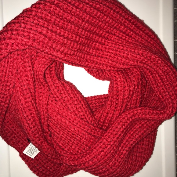 J. Crew Accessories - [J. Crew] Cable Knit Infinity Scarf (Red)